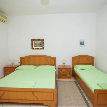 Ulliri Appartement *